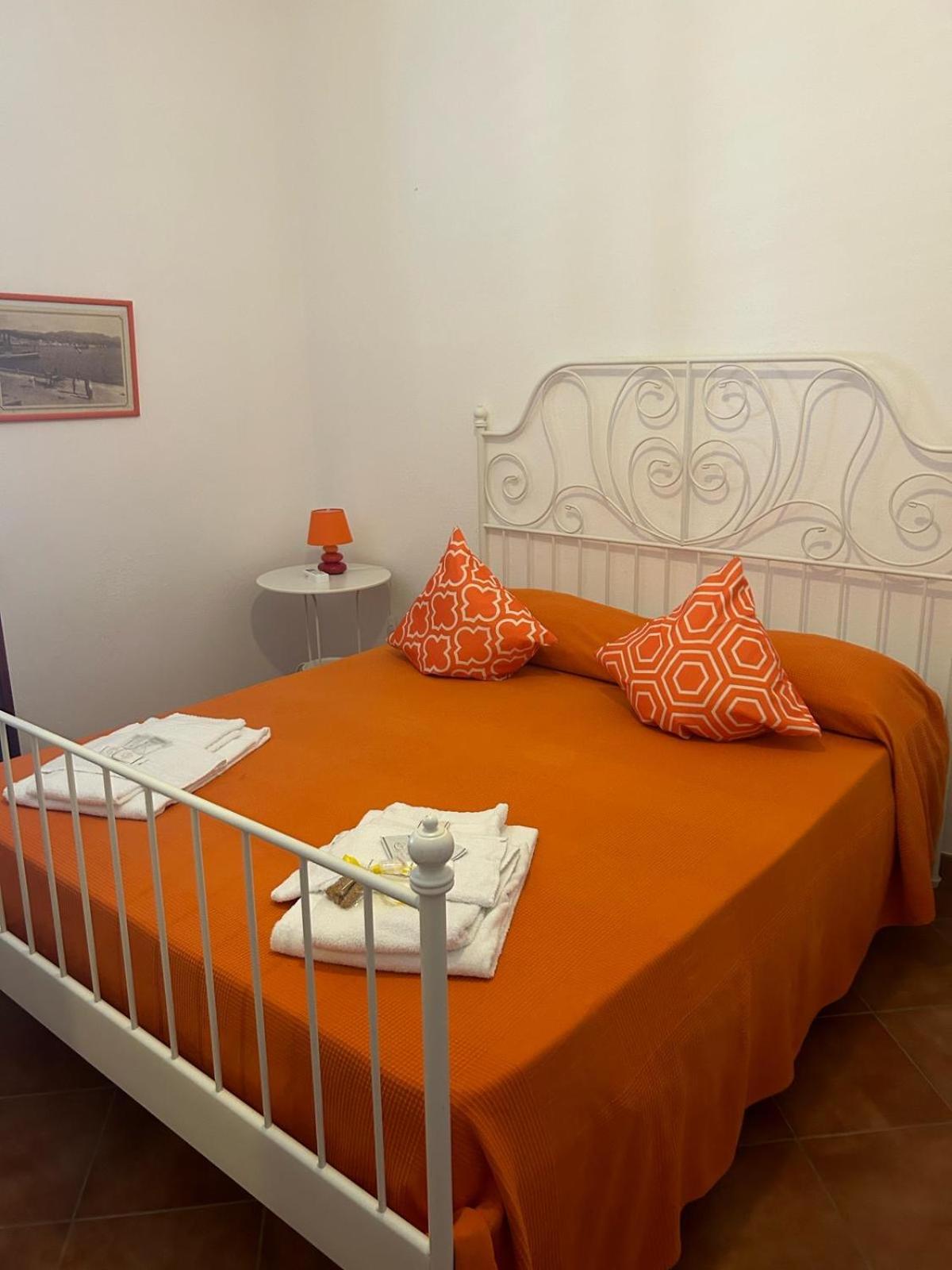 Salina Castel Vinci Villa Rinella Phòng bức ảnh
